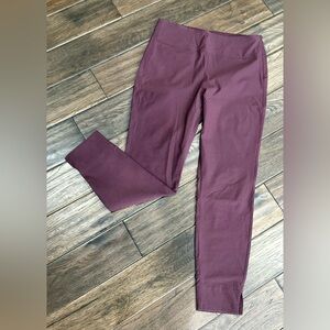 Like-New ATHLETA Wander MAROON Slim ANKLE SLIM Crop PANTS